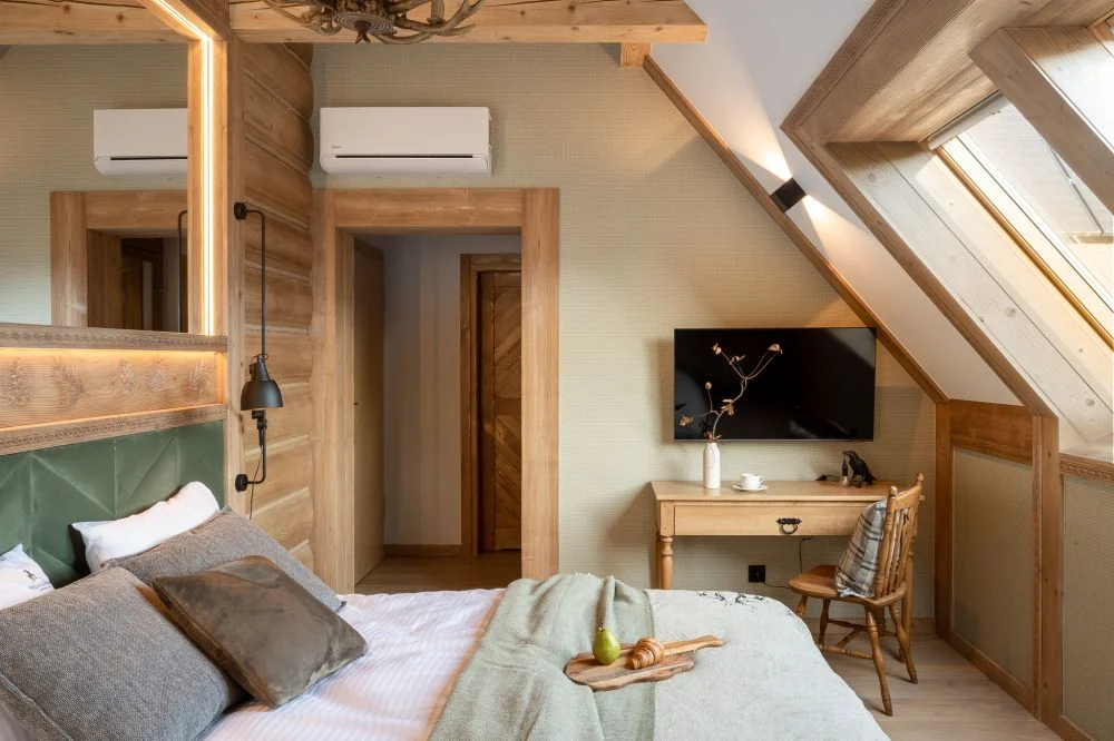 Pokój dwuosobowy widokowy z balkonem - Leśny Czar NR 2